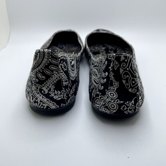 Black Paisley Flats Size 8 Steve Madden - Picture 5 of 8